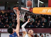 爱游戏亚洲官网-山西男篮主场大胜，士气高昂