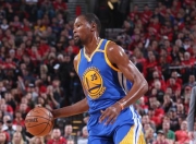 爱游戏直播-尼斯队实力悍然，横扫对手赢得比赛