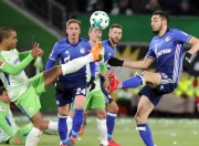 爱游戏链接-沙尔克再次取胜，占据领先优势