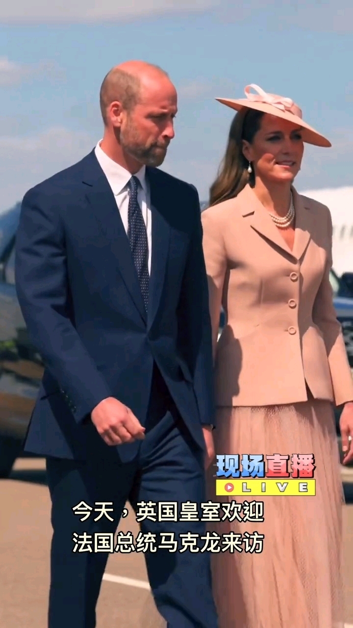 包含英国皇室再陷困境，需要振奋士气的词条