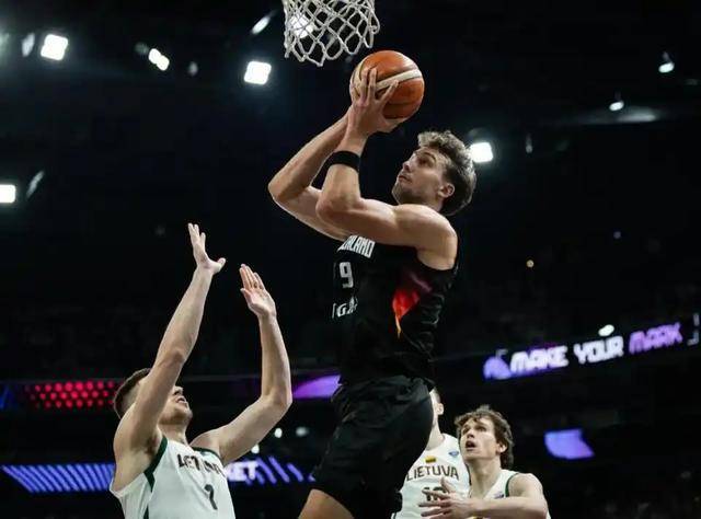 包含欧锦赛半决赛展开激烈角逐,胜者将面对强敌的词条 包含欧锦赛半决赛展开激烈角逐,胜者将面对强敌的词条