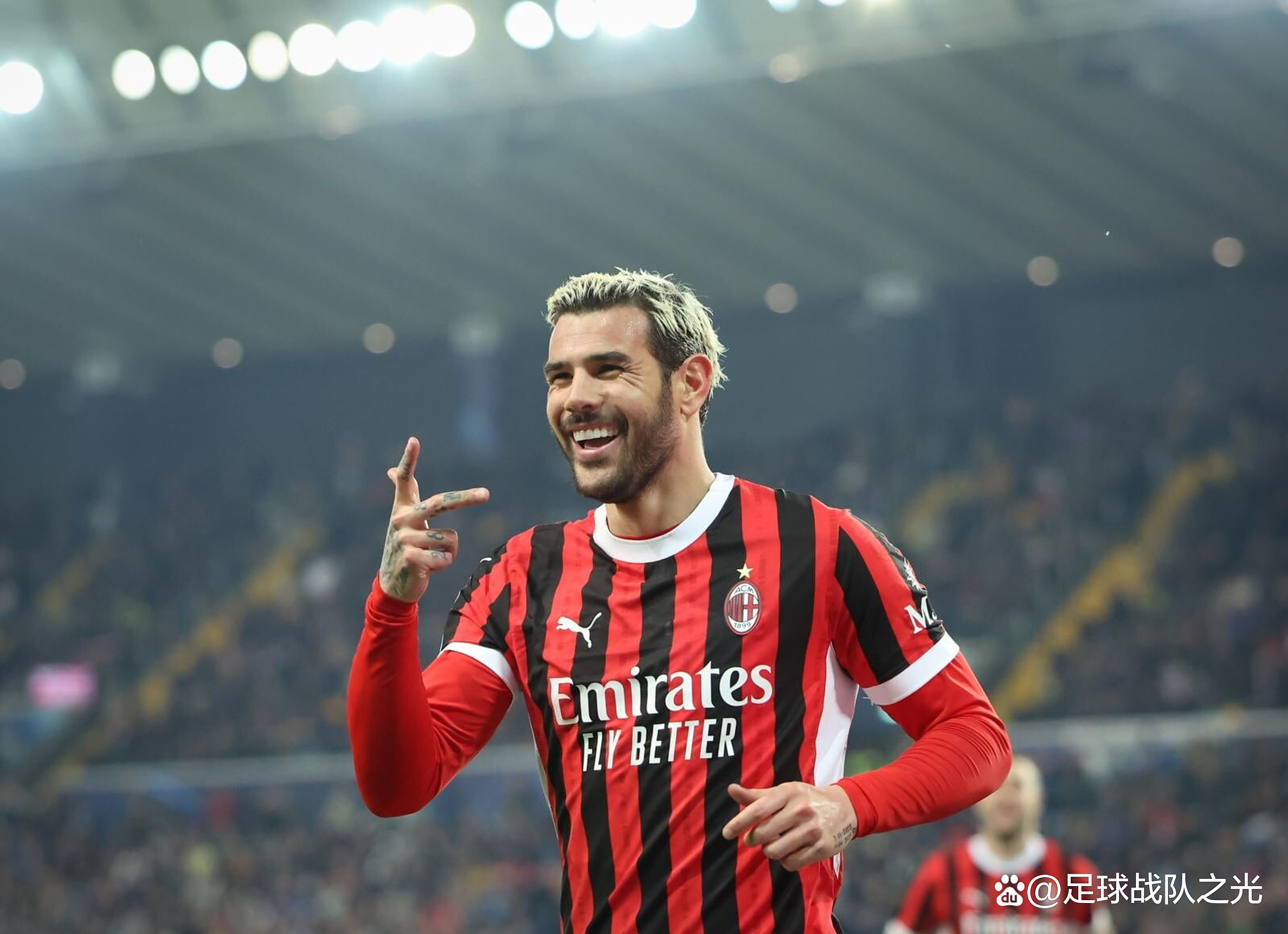 关于意大利职业足球队换帅，球迷反应褒贬不一的信息