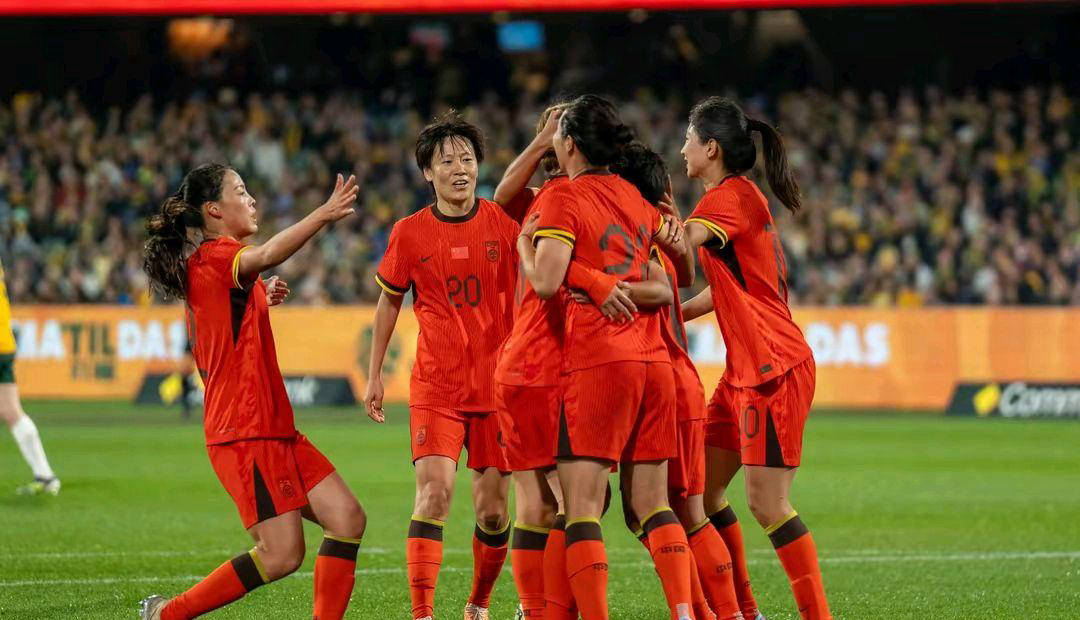 世界女子足球锦标赛：巴西队突围，晋级八强