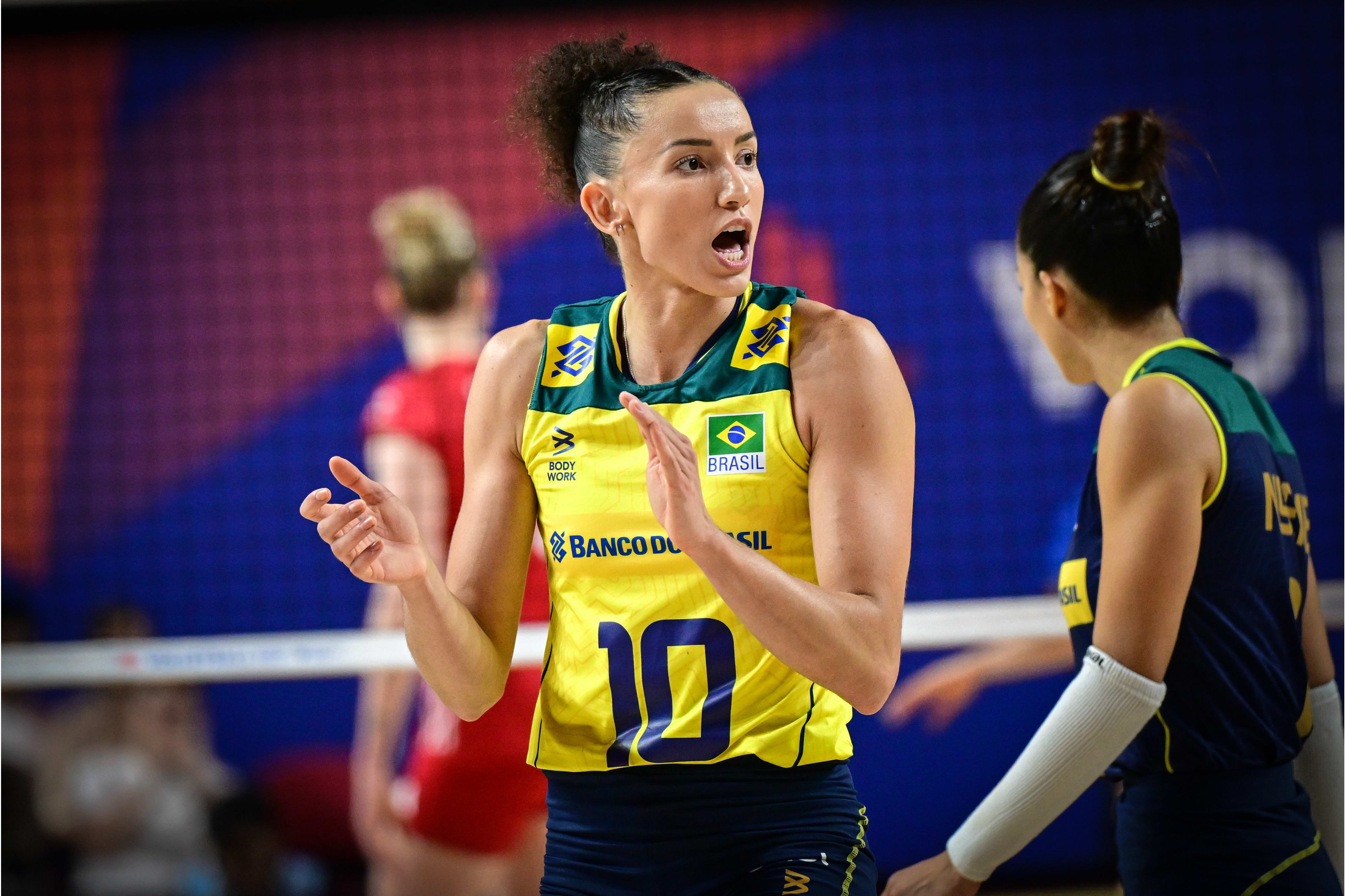 世界女子足球锦标赛：巴西队突围，晋级八强