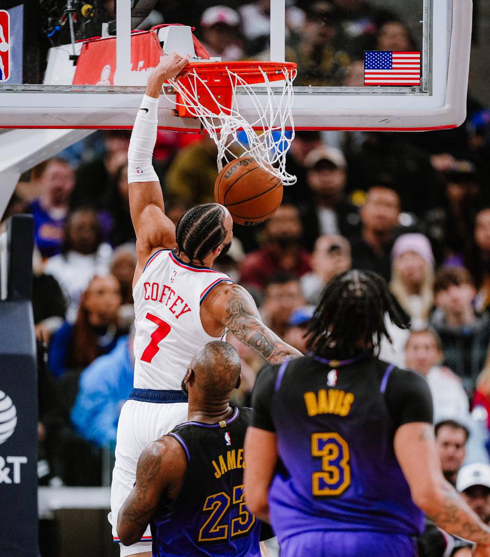 快船逆转湖人，克里斯保罗分临场发挥的简单介绍