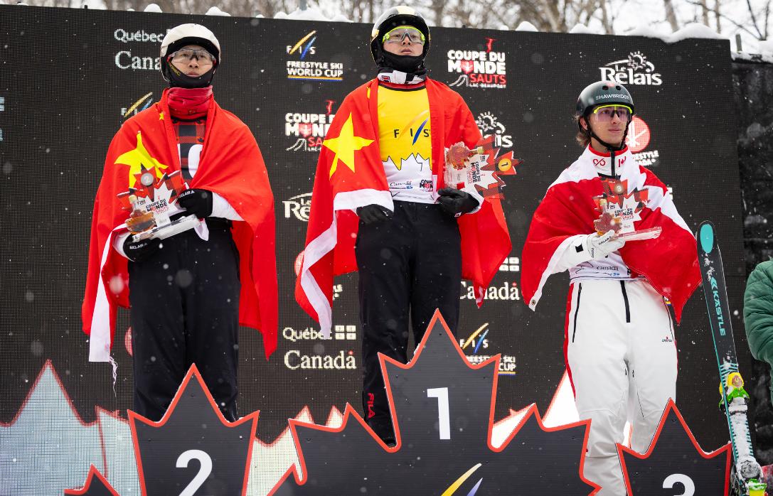 捷克滑雪选手勇夺冠军,技艺精湛的简单介绍 捷克滑雪选手勇夺冠军,技艺精湛的简单介绍