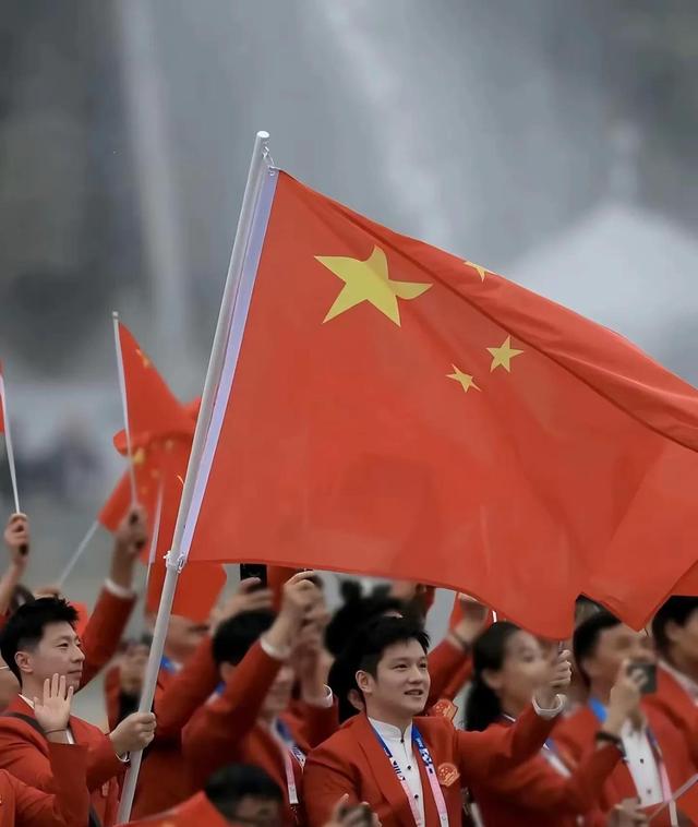 中国选手备战奥运会，备受瞩目