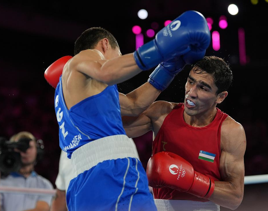 拳击比赛中乌克兰选手实力压群雄的简单介绍